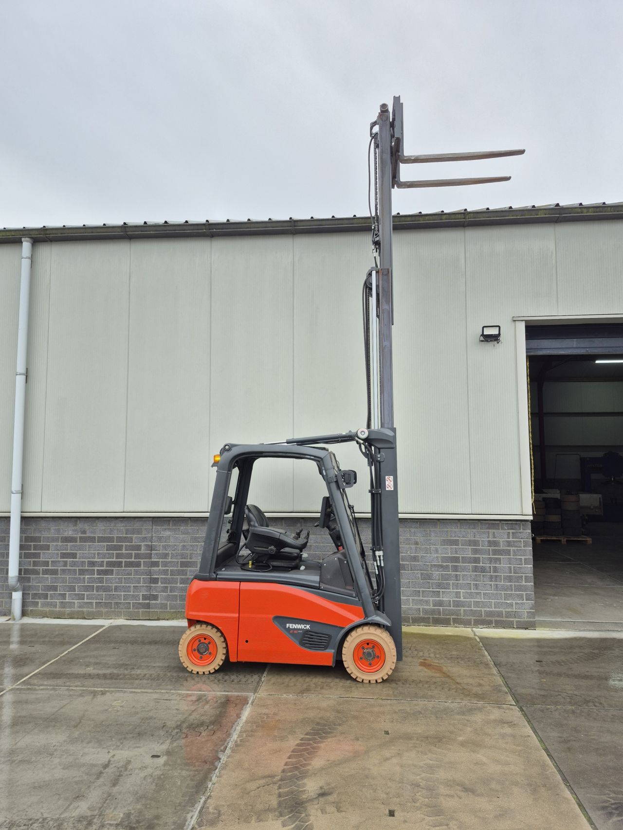 Linde E16P-02 triplex sideshift 4.620 mm bj 2020 4084 uur