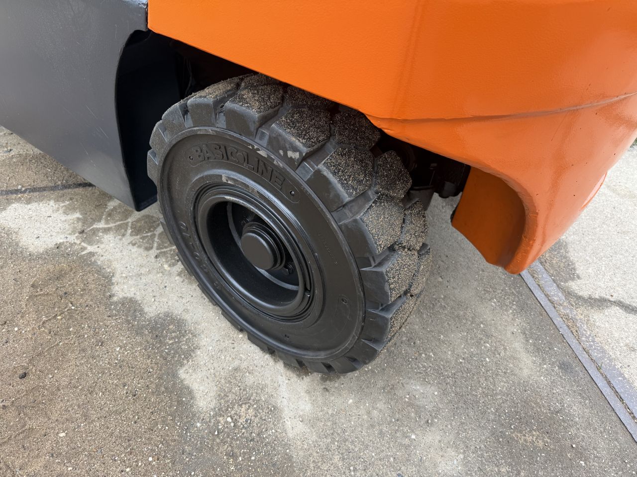 Doosan 2.5 tonner diesel heftruck triplo mast + 4 ventielen