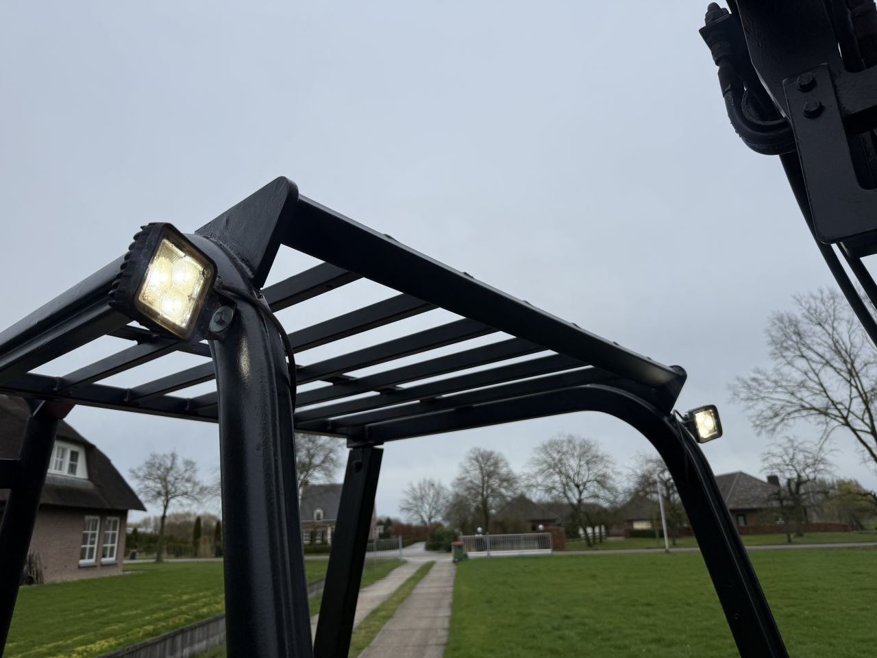 Doosan 2.5 tonner diesel heftruck triplo mast + 4 ventielen