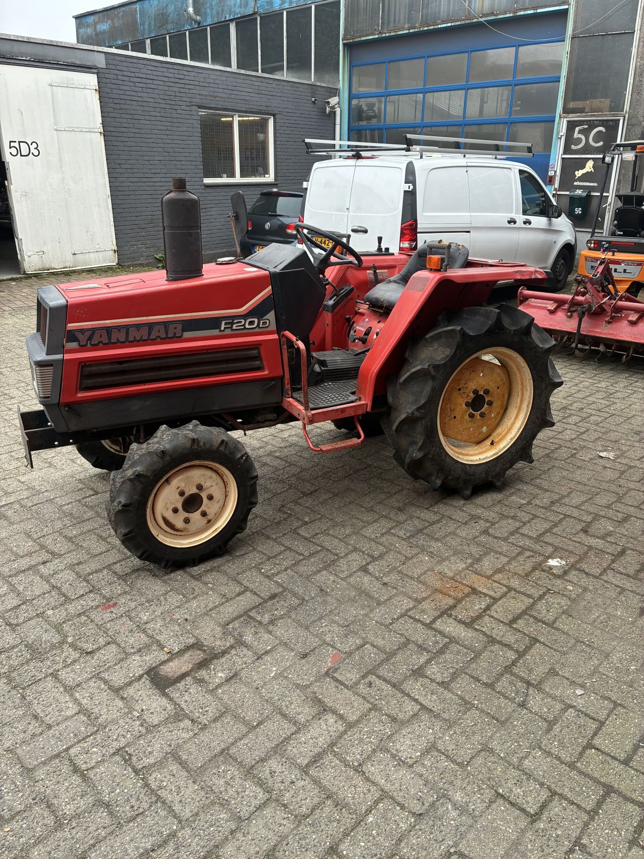 Yanmar f20d
