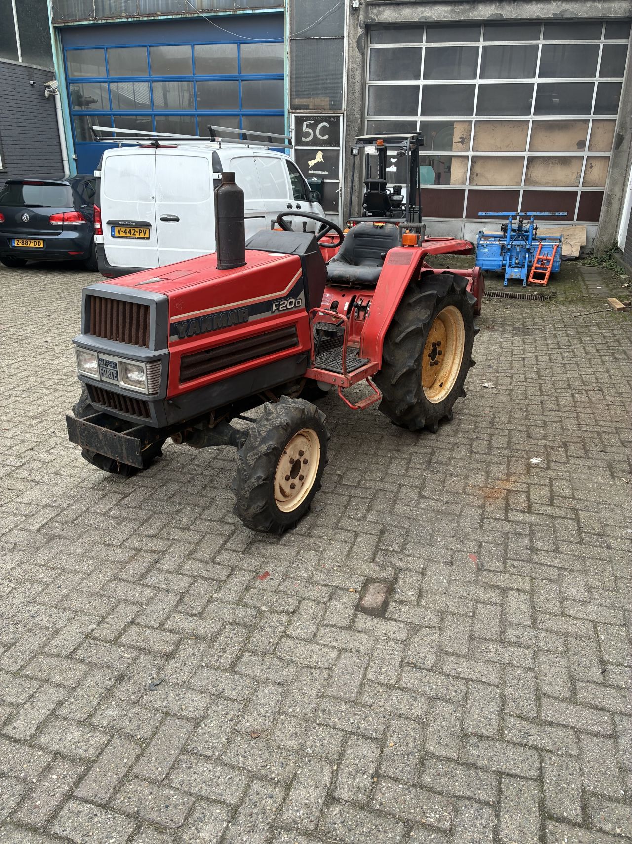 Yanmar f20d