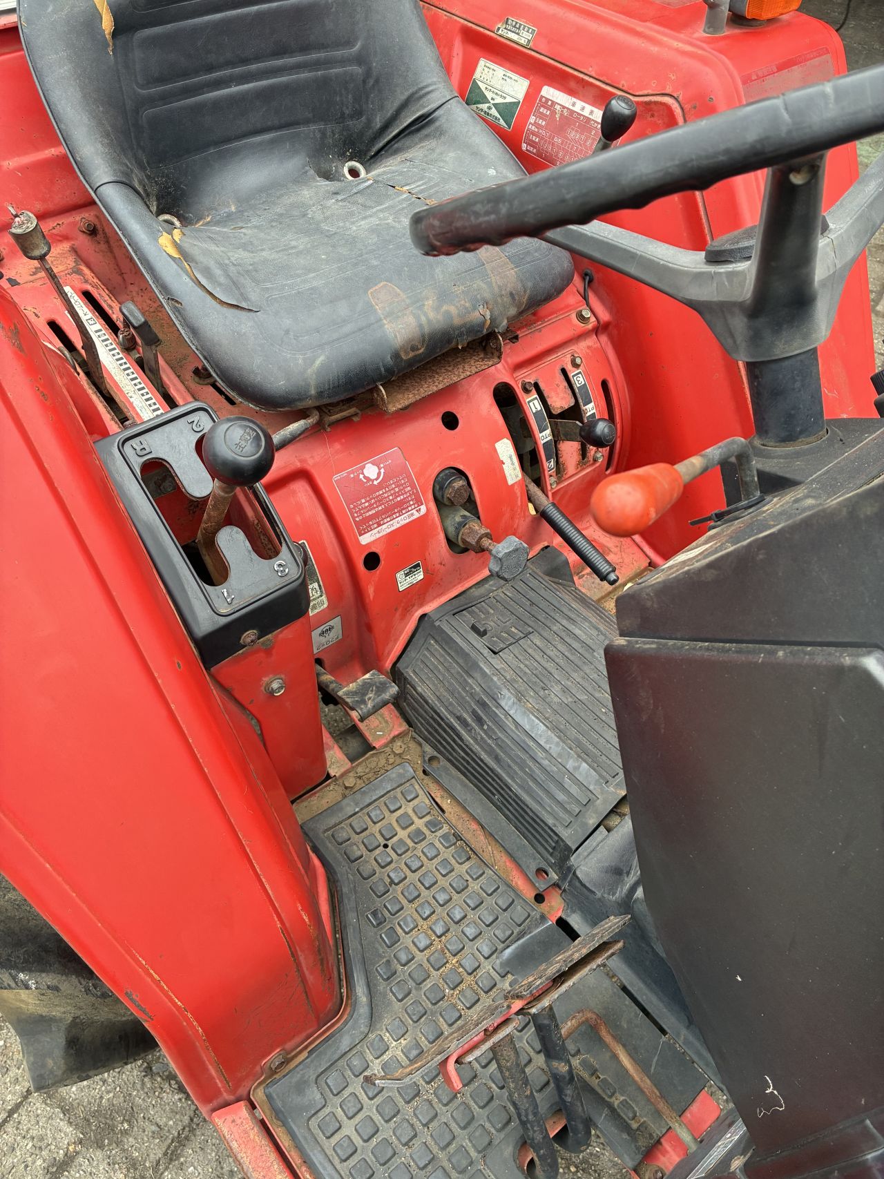 Yanmar f20d