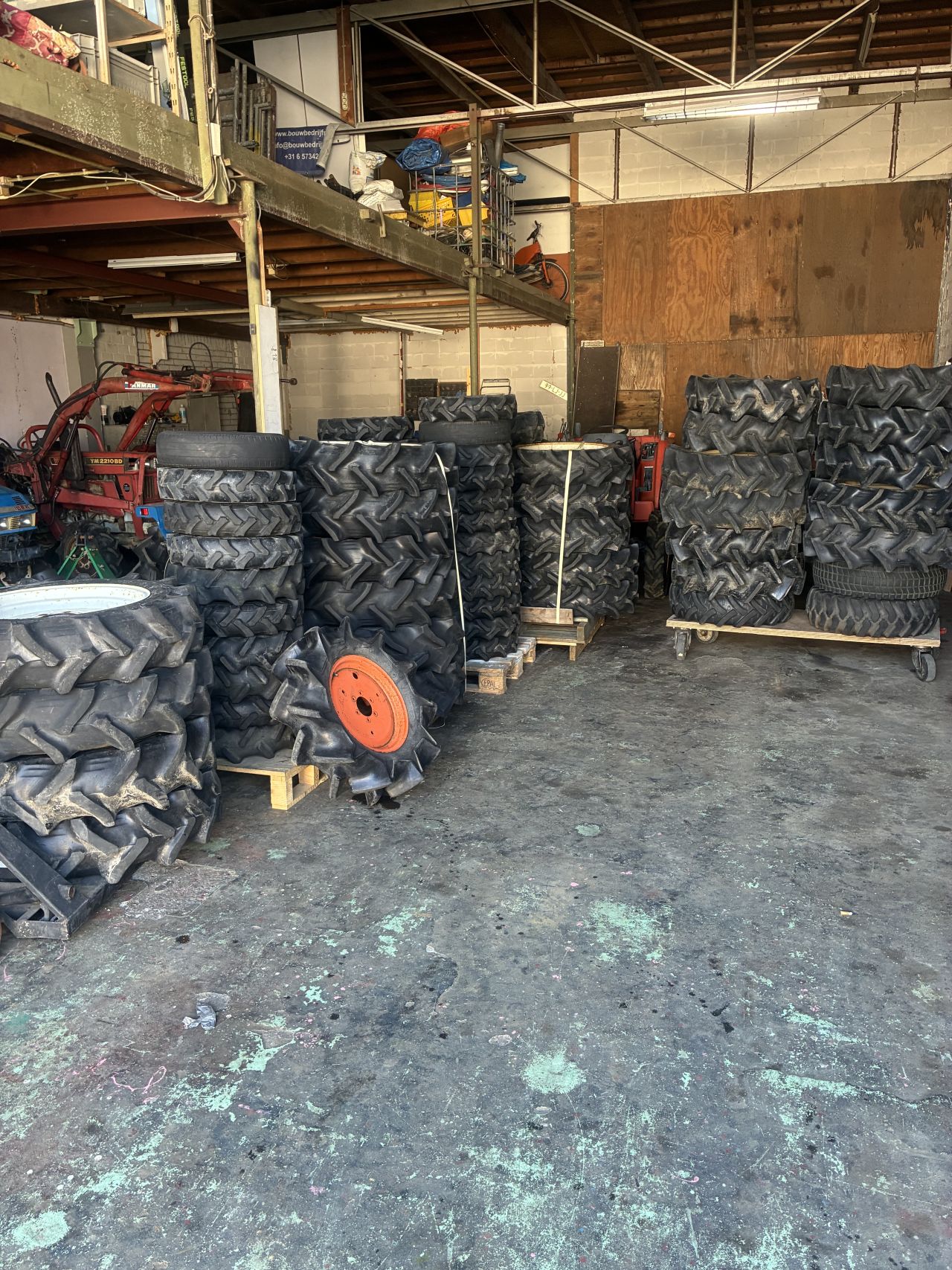 Mini tractor banden midi trekker