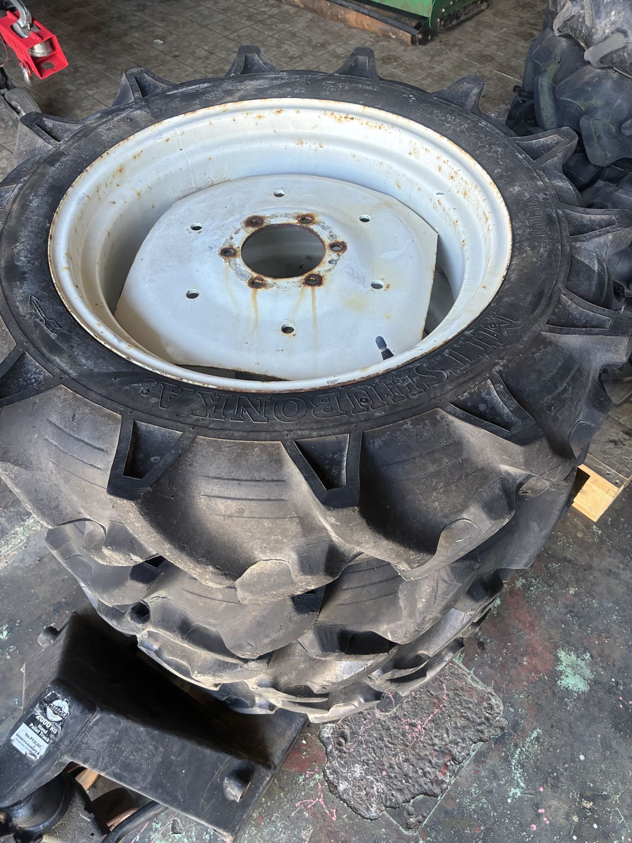 Mini tractor banden midi trekker