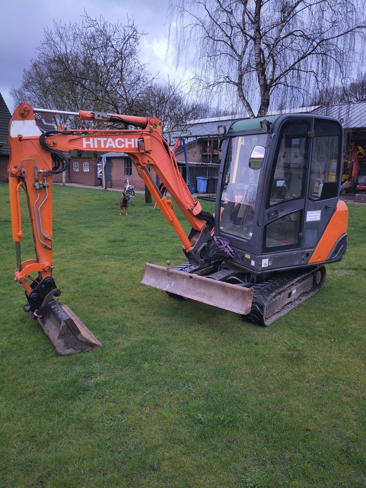 Hitachi zx27 2800 kg minigraver