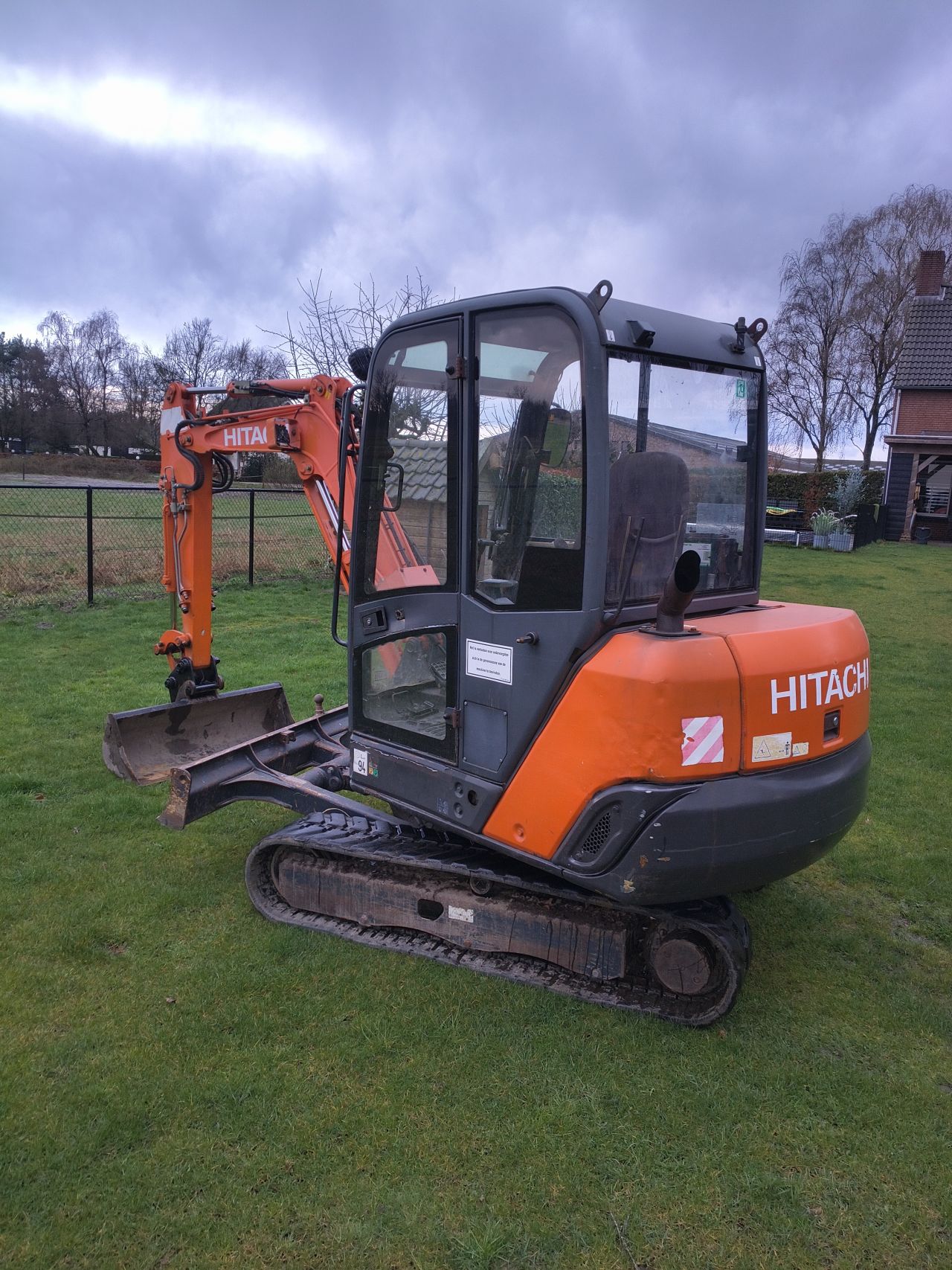 Hitachi zx27 2800 kg minigraver
