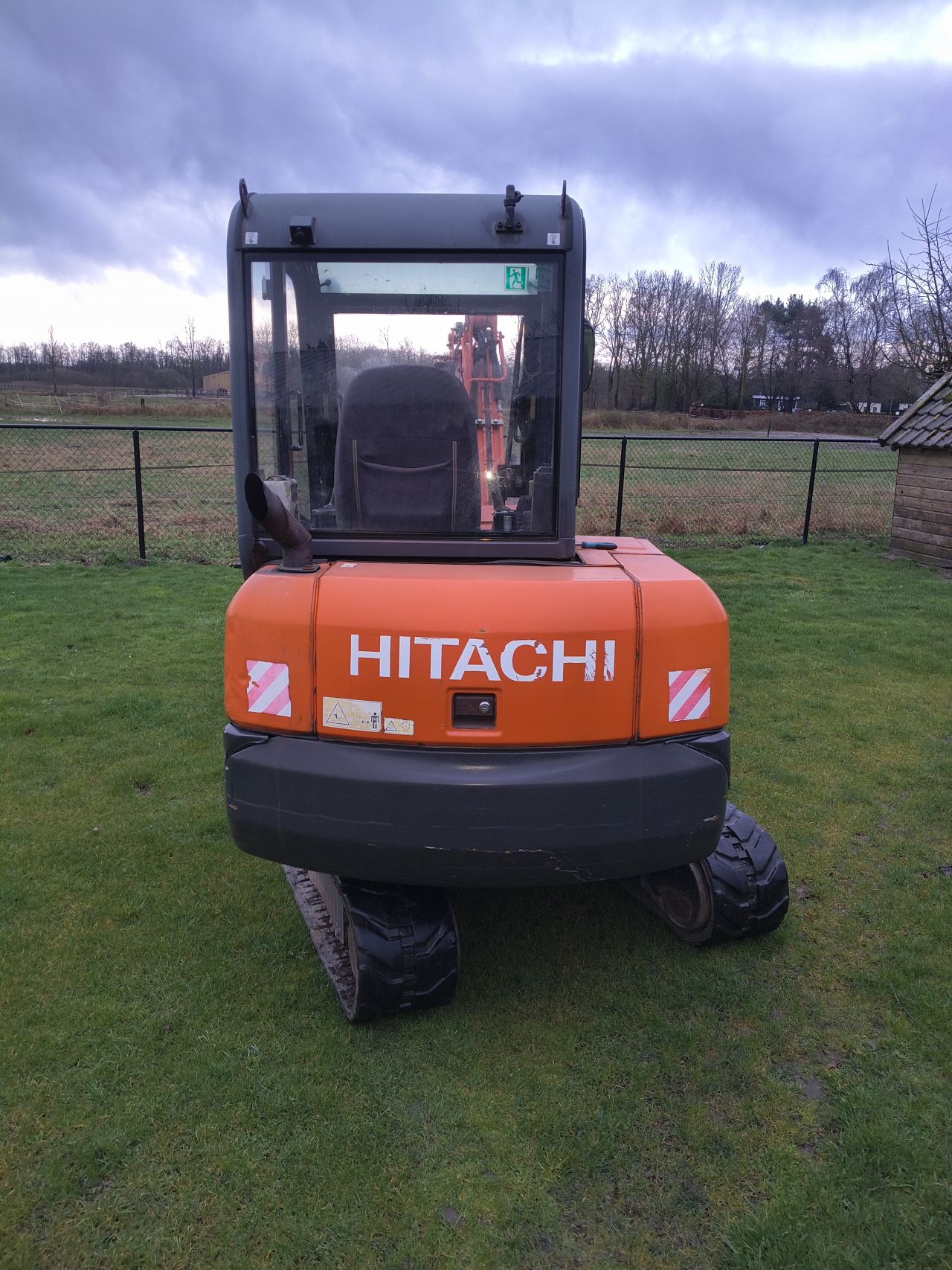 Hitachi zx27 2800 kg minigraver