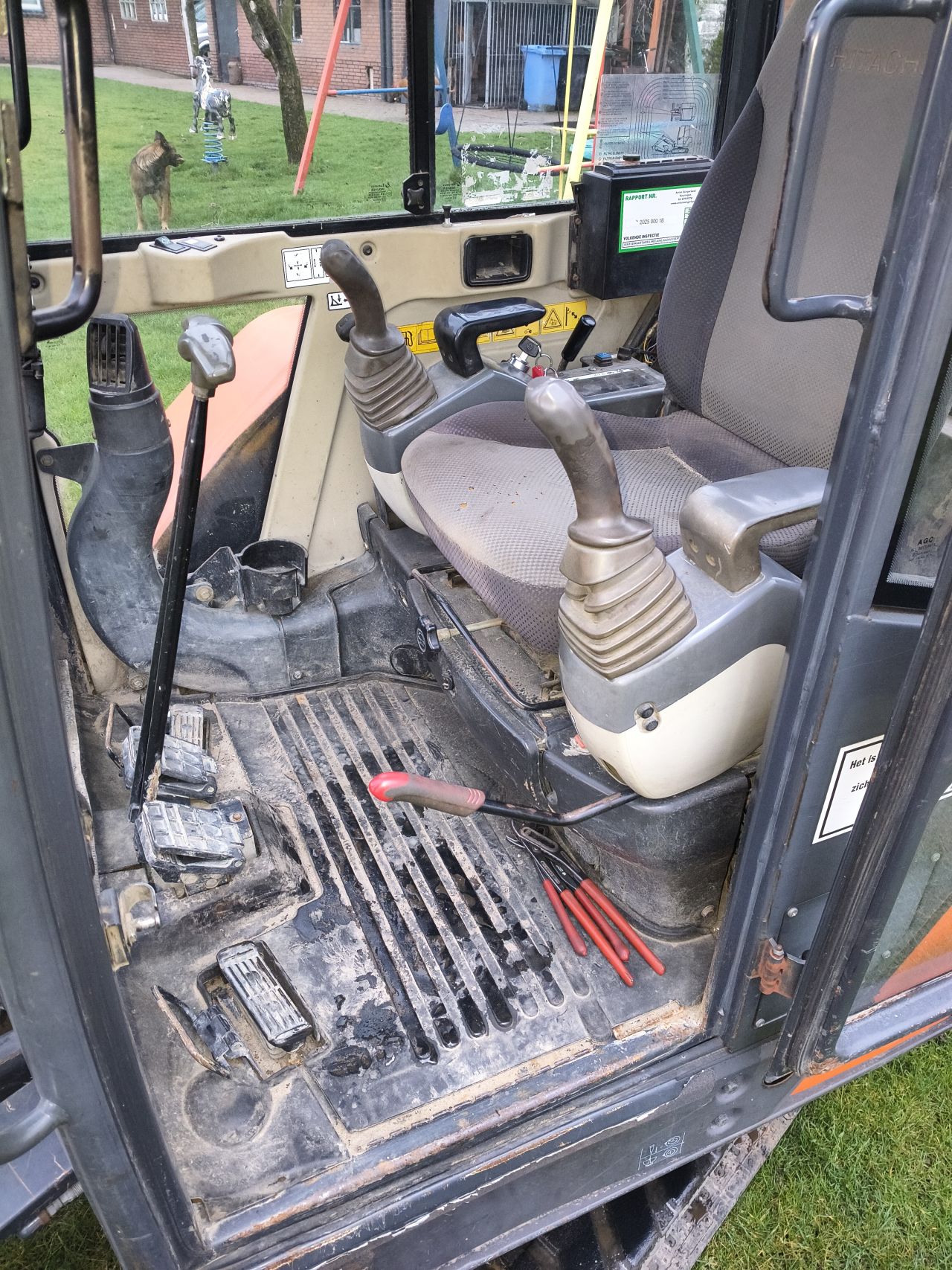 Hitachi zx27 2800 kg minigraver