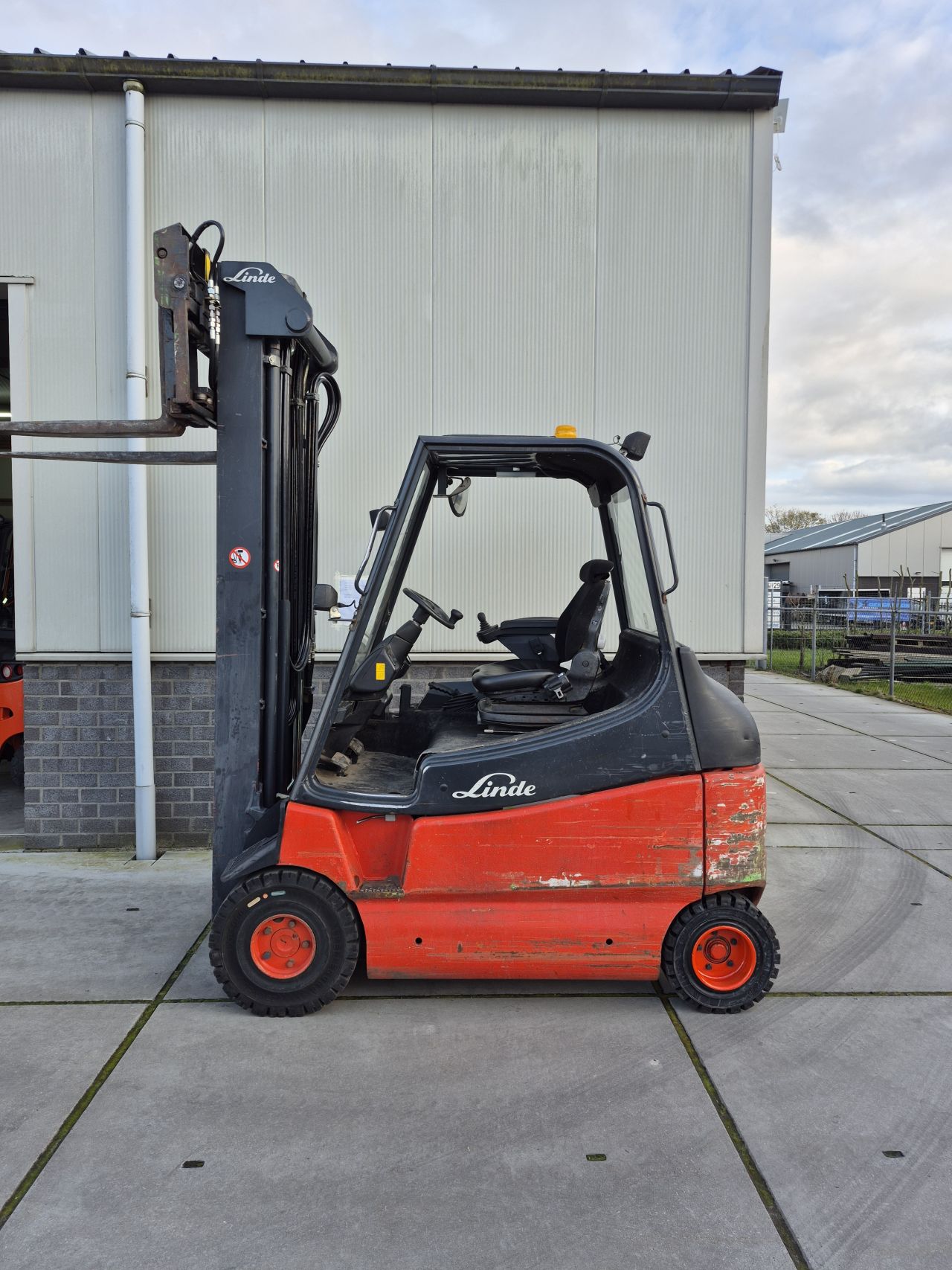 Linde E25-03/600 triplex sideshift vorkversteller 6.560 mm