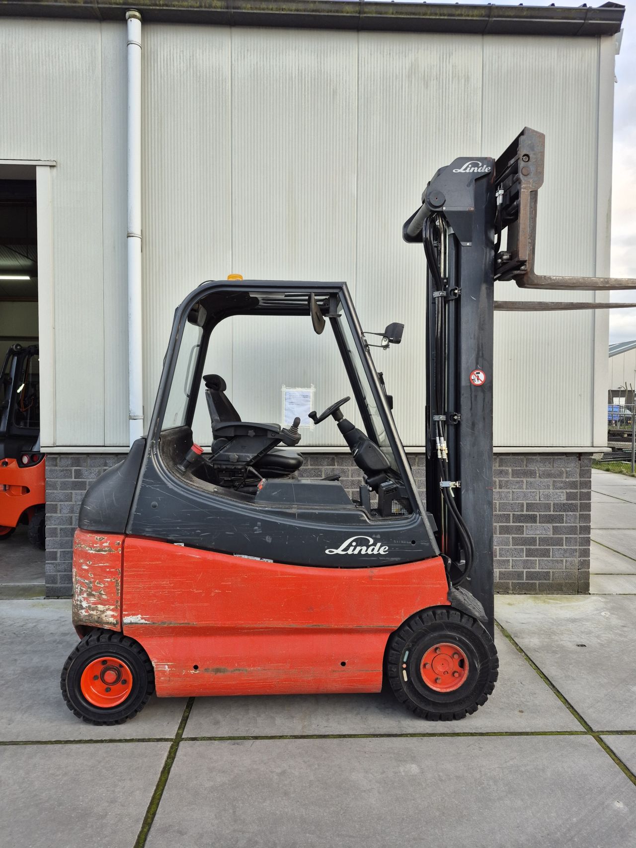 Linde E25-03/600 triplex sideshift vorkversteller 6.560 mm