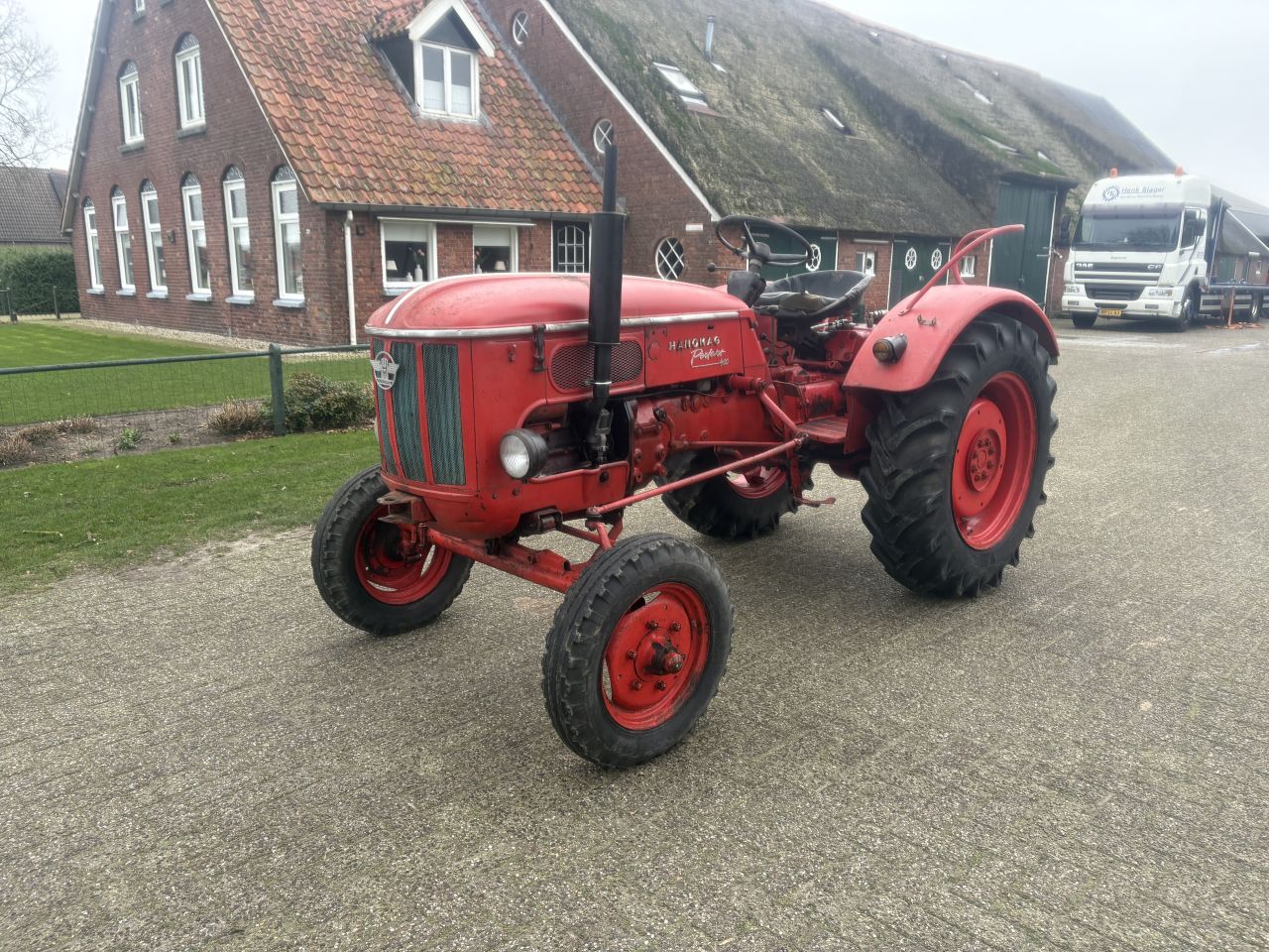 Hanomag Perfect 400