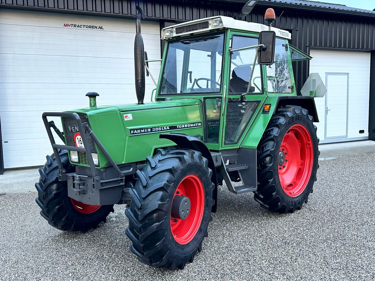 TE KOOP: zeer nette FENDT 305 LS