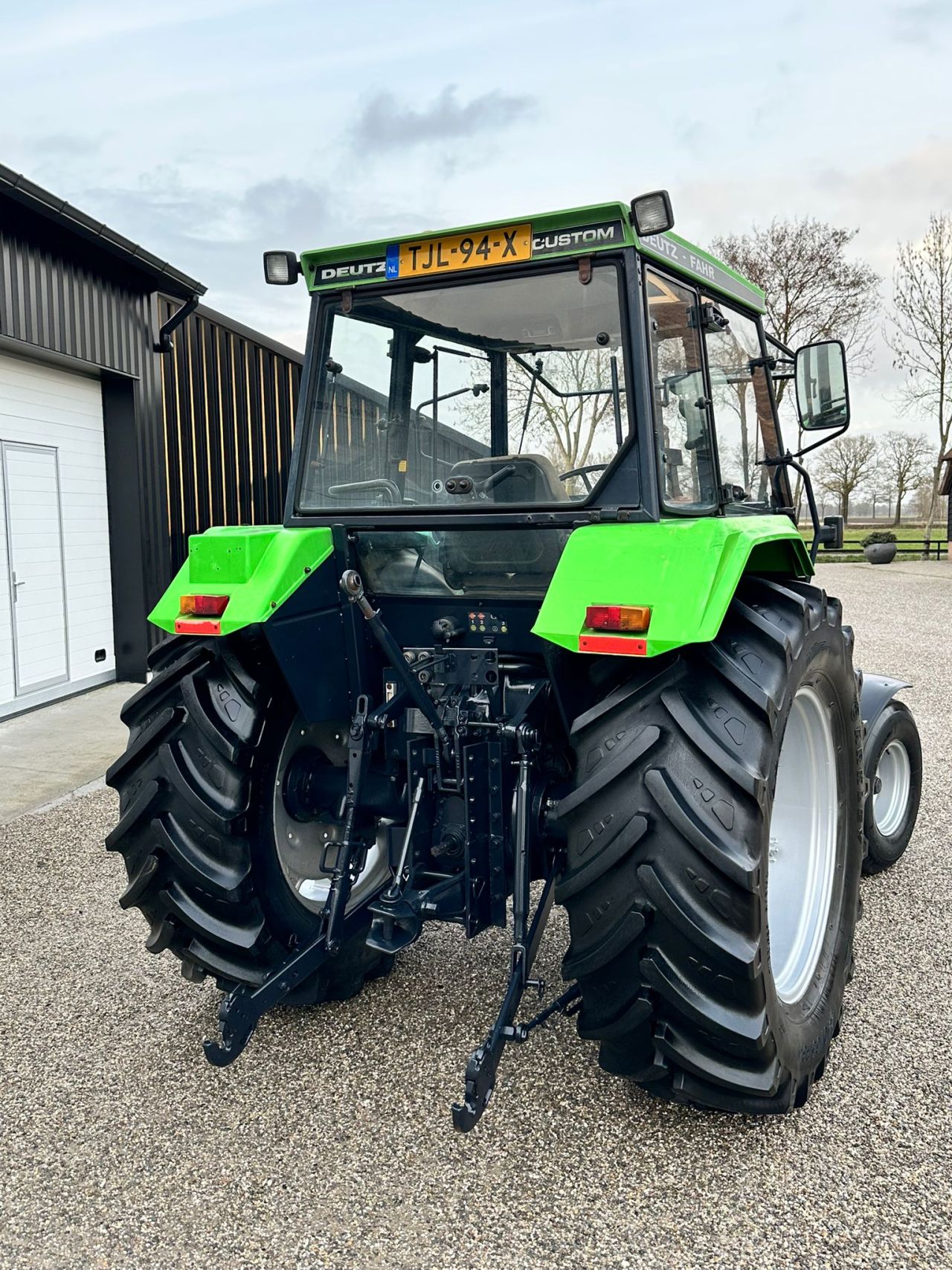 TE KOOP: zeer nette DEUTZ DX 3.90