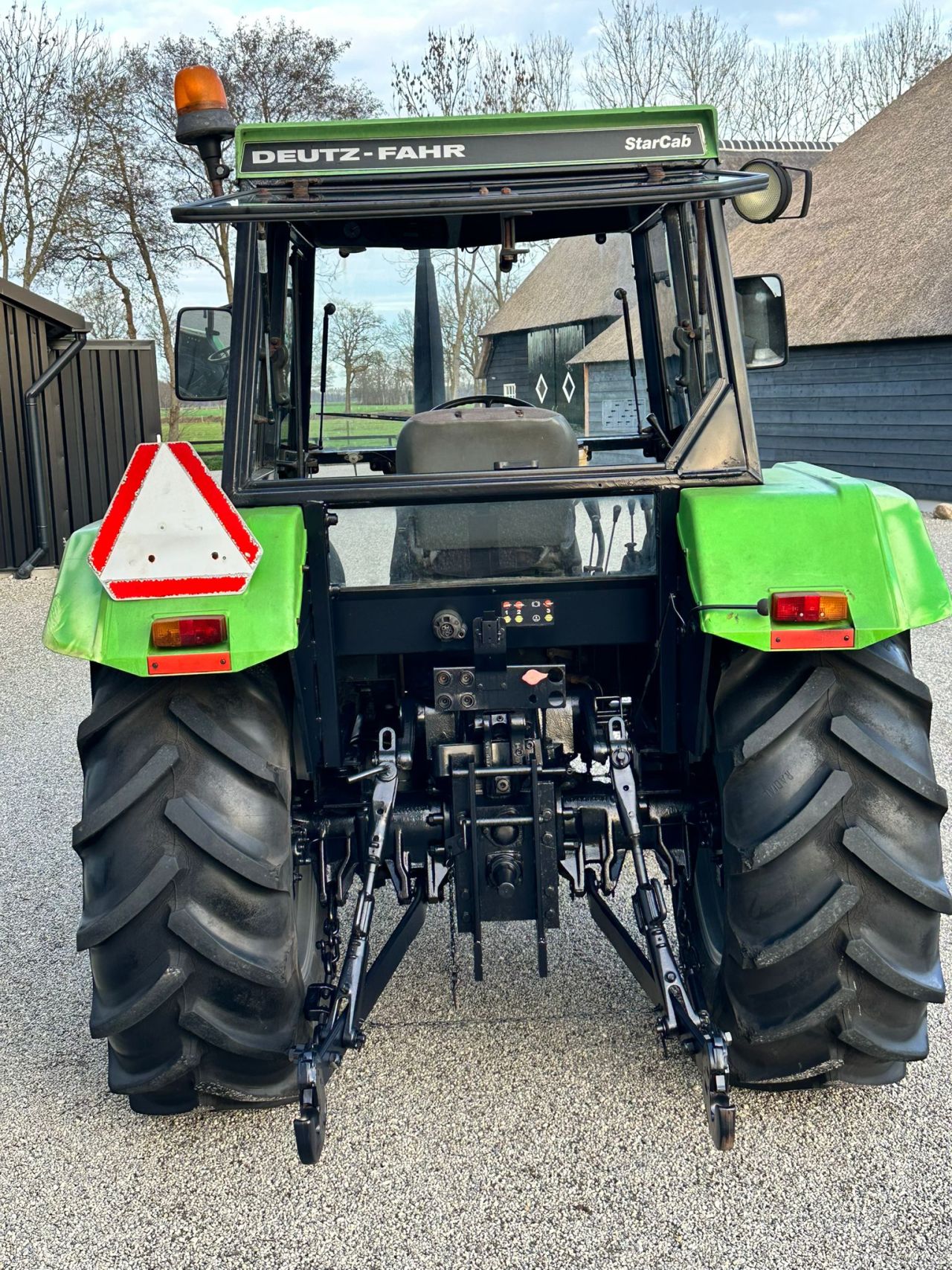 TE KOOP: zeer nette DEUTZ DX 3.50