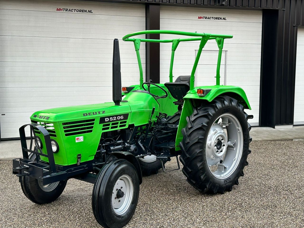 TE KOOP: zeer nette DEUTZ 5206