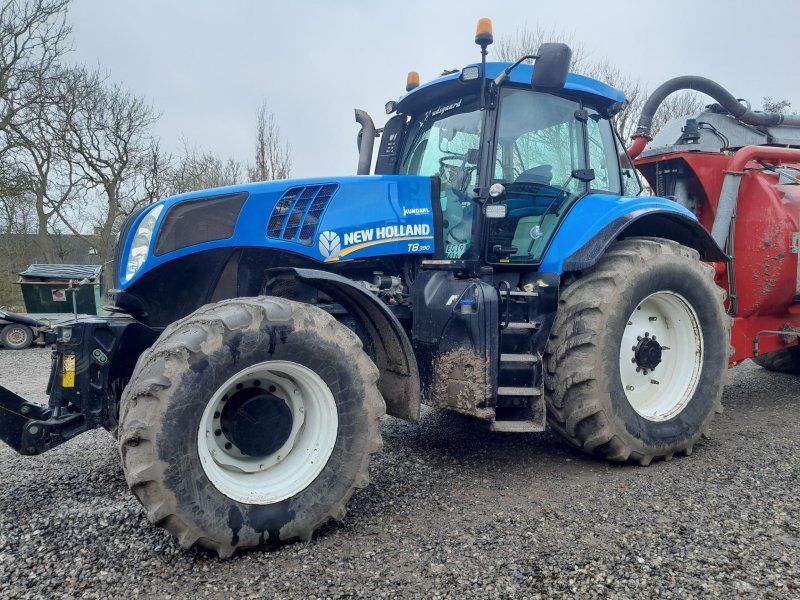 New Holland T8.390PC