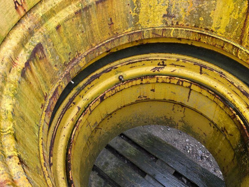 AP 650/65R38 4 låse pr hjul