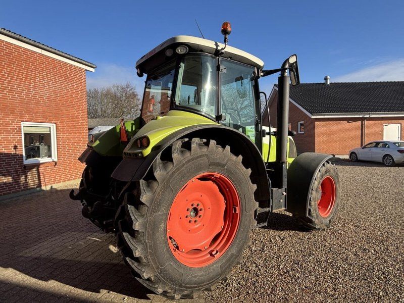 Claas ARION 620