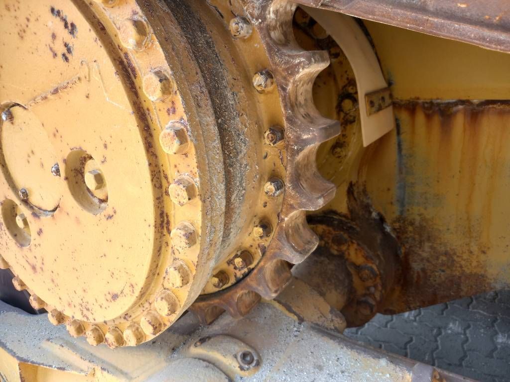 CAT D6R LGP (Abu Dhabi)