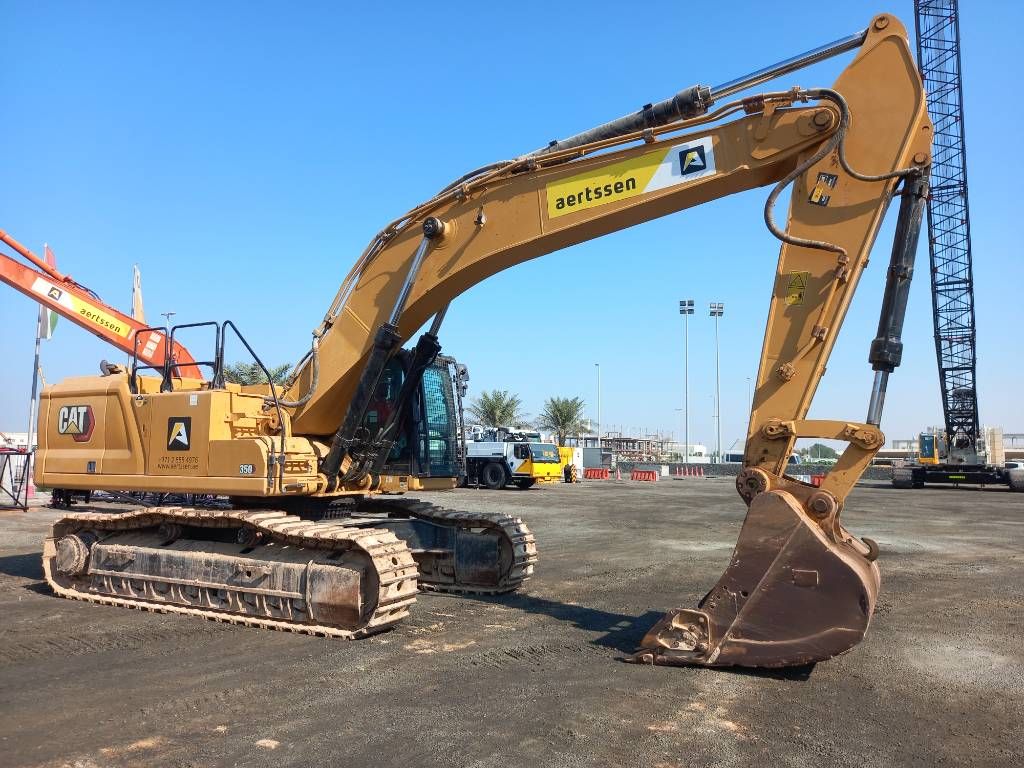 CAT 350 (Abu Dhabi)