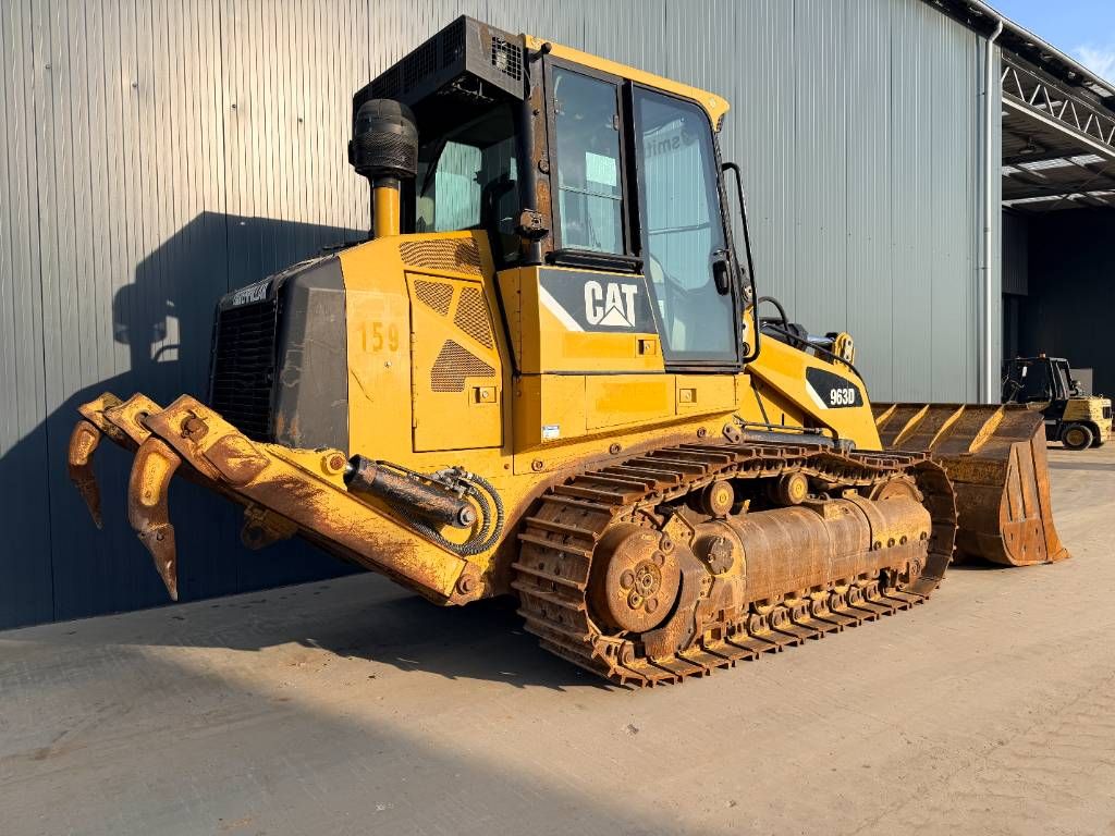 CAT 963D