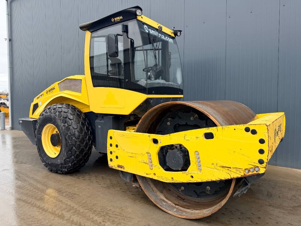 Bomag BW213D-5