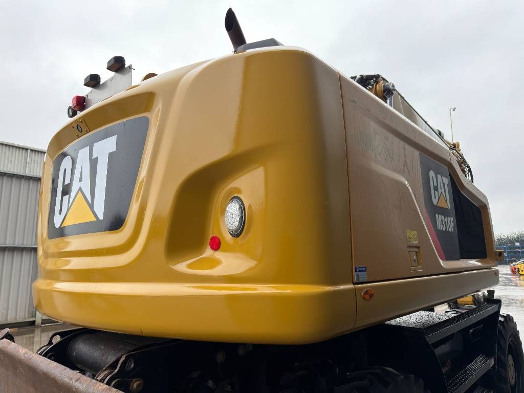 CAT M318F