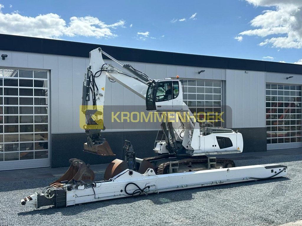 Liebherr R 946 LC Cosben 27 Meter Telescopic arm | Chameleon excavator KH9529-Z