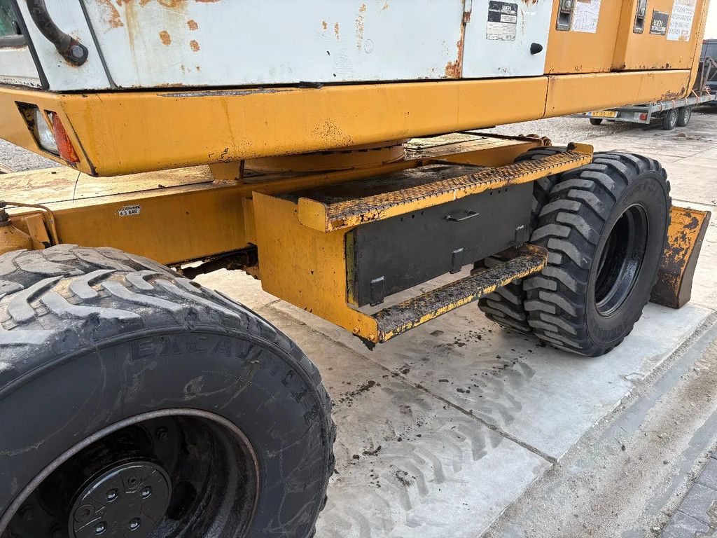 Liebherr A900 litronic