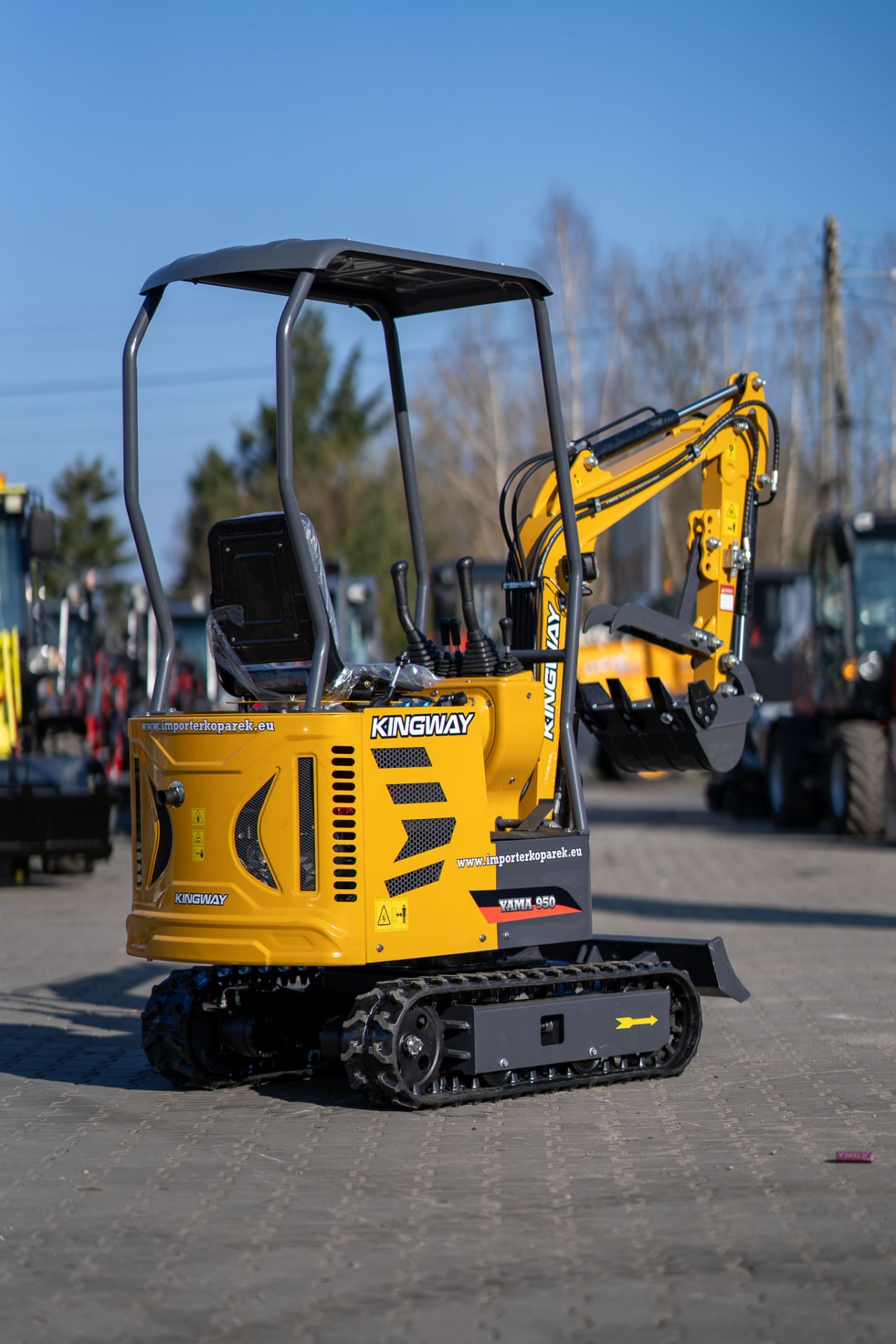 Minigraver Kingway zwenkarm 3 gratis bakken, duim + levering