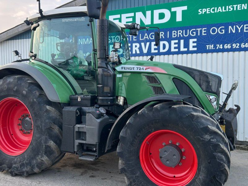 Fendt 724 Vario S4 Profi Plus Med Front PTO