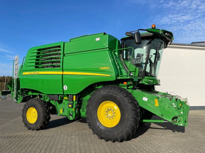 John Deere T660 i