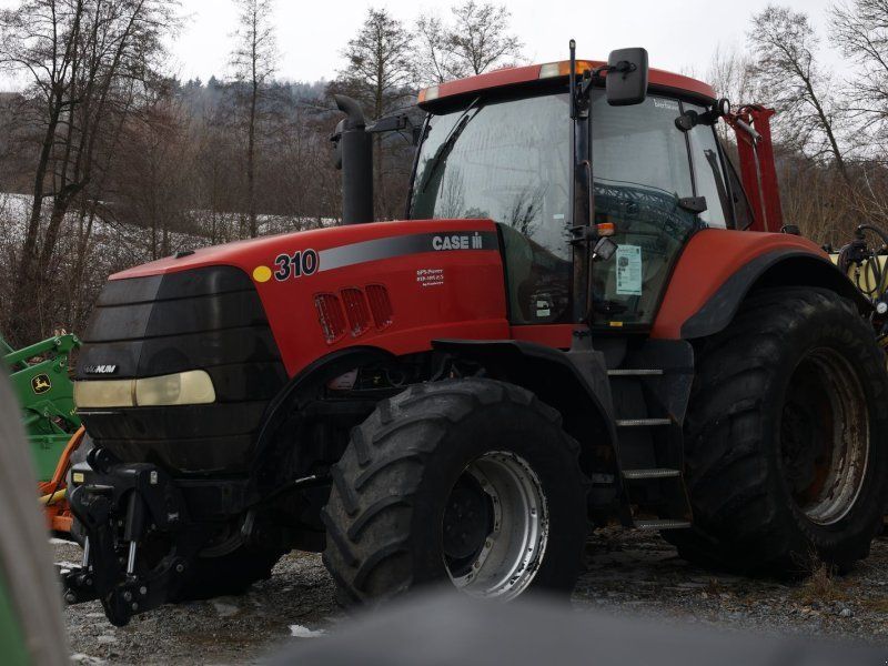 Case IH Magnum 310