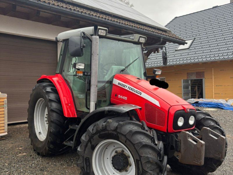 Massey Ferguson 5445