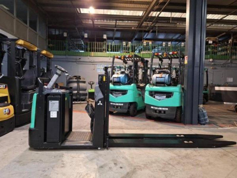 Mitsubishi B20N2X fourches levée ergonomique 2400mm