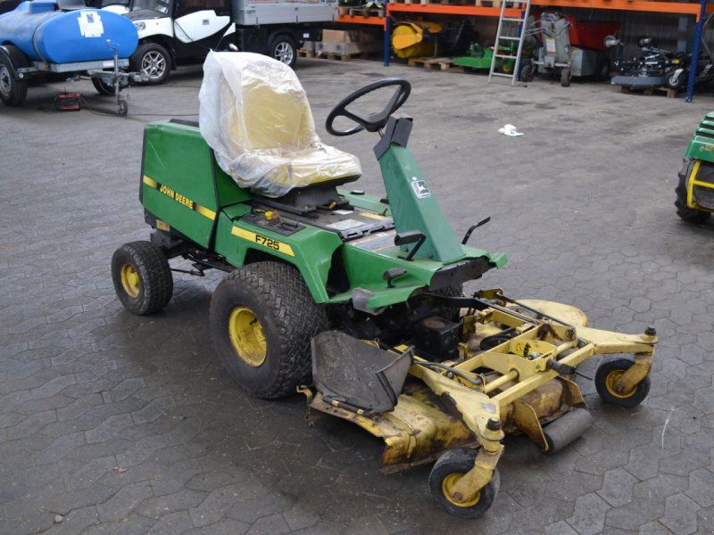 John Deere F725 Benzin