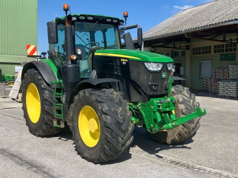 John Deere 6250R