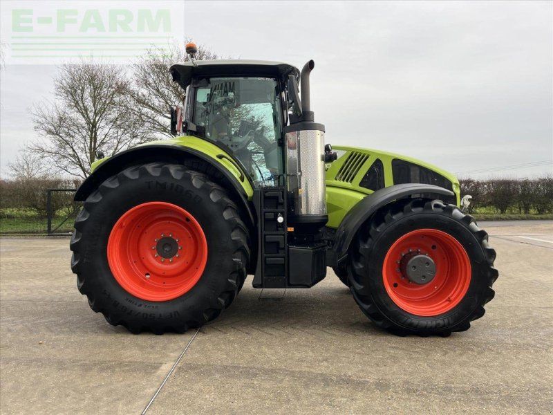 Claas AXION 920 CMATIC