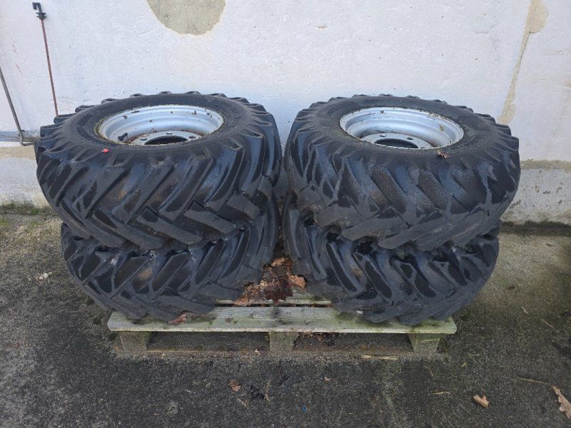 Weidemann 4 Räder 11.5/80-15.3