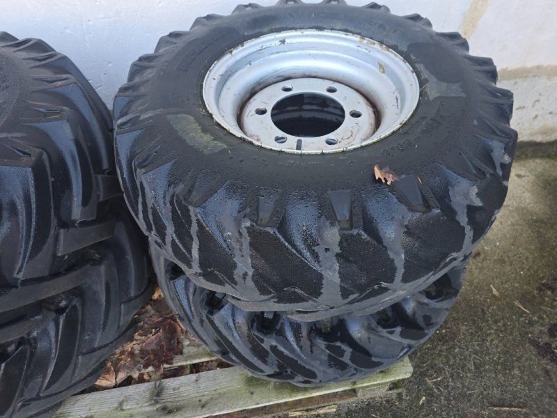 Weidemann 4 Räder 11.5/80-15.3