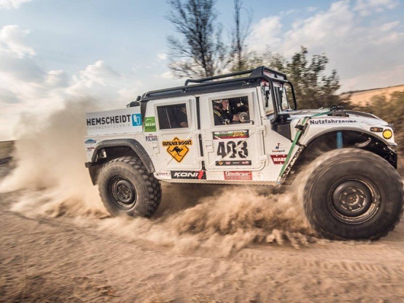 Mercedes-Benz HUMMOG , Renn Unimog mit Hummer H1 Karosserie