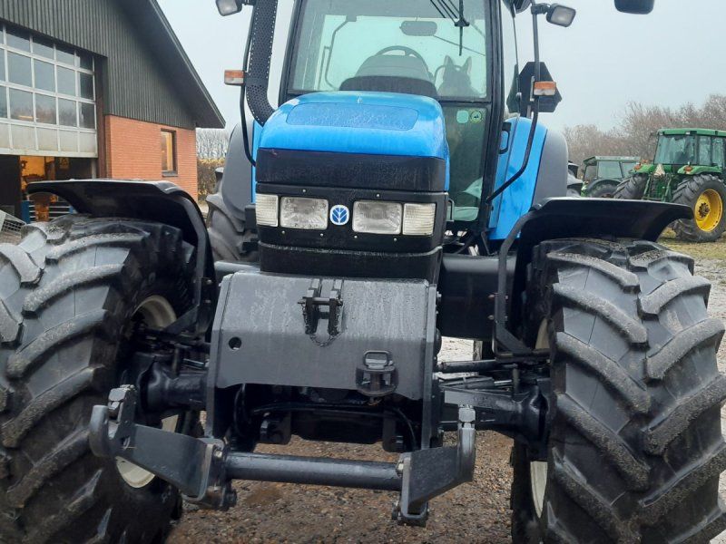 New Holland TM 155 Range Comand med frontlift