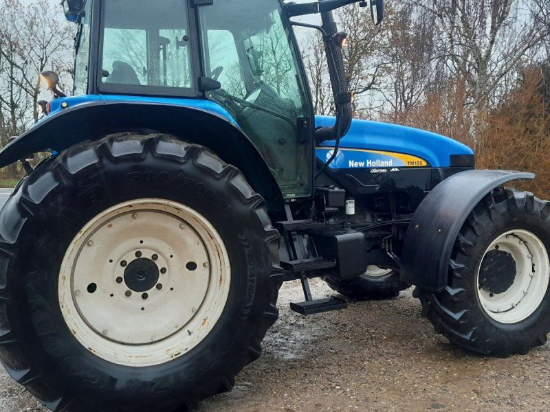New Holland TM 155 Range Comand med frontlift