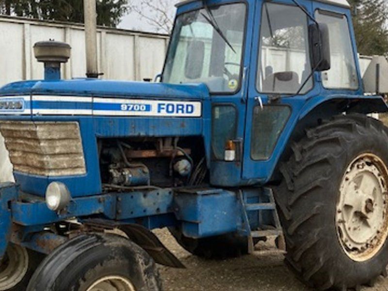 Ford 9700