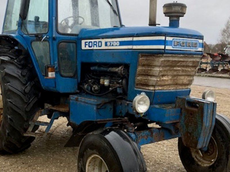Ford 9700