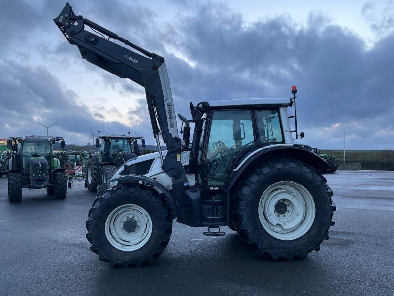 Valtra N143 HITECH