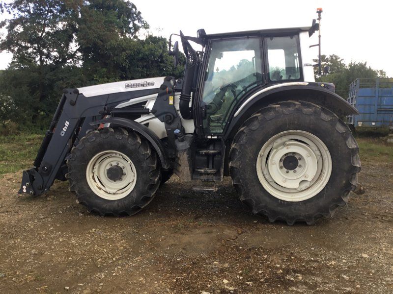 Valtra N143 HITECH