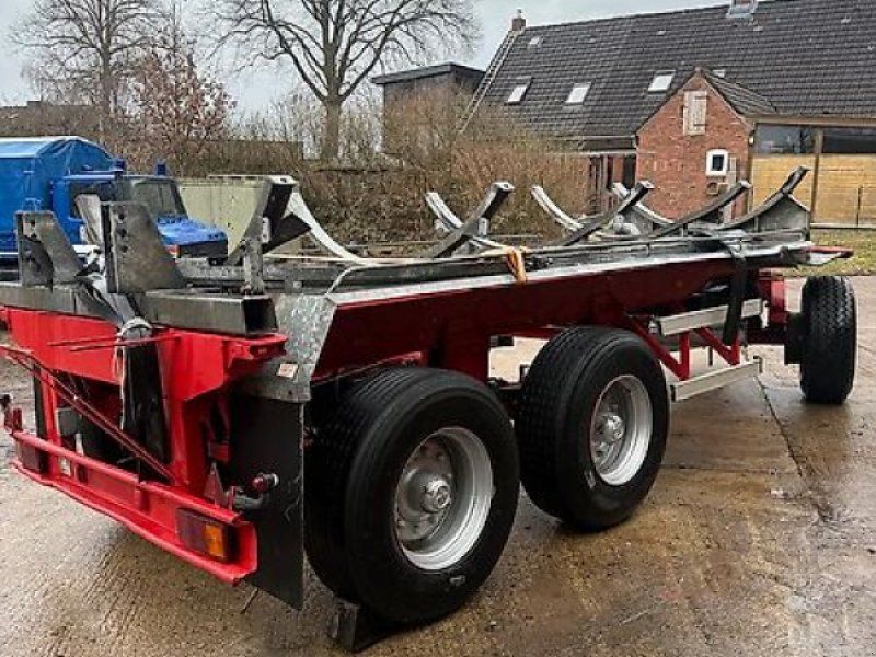 Zubringer Trailer Gülle Fahrgestell 18m³ Güllefass Güllewagen