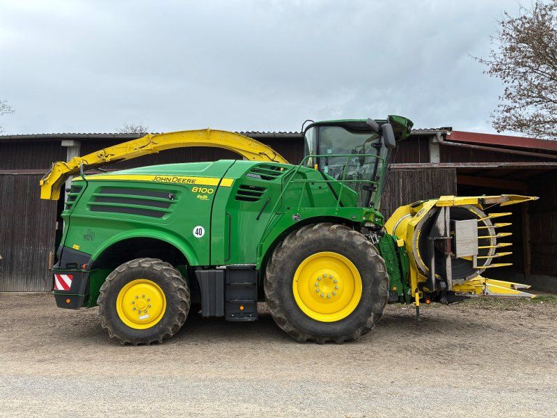 John Deere 8100i