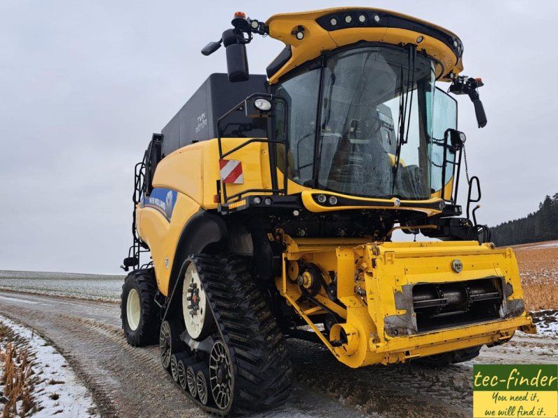 New Holland CR 8.90 Raupe
